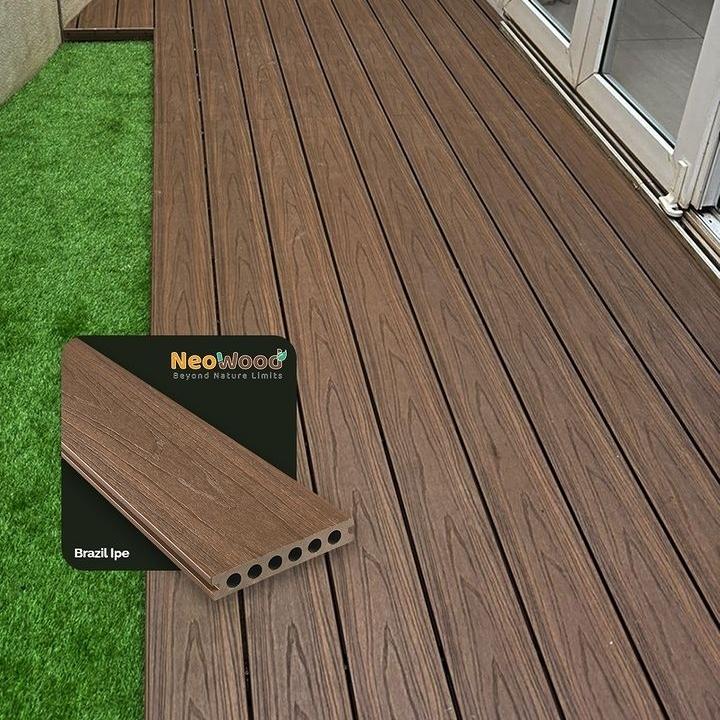 Decking Lantai Outdoor